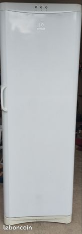 INDESIT - Congélateur armoire UFAN400