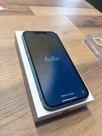 IPhone 13 bleu
