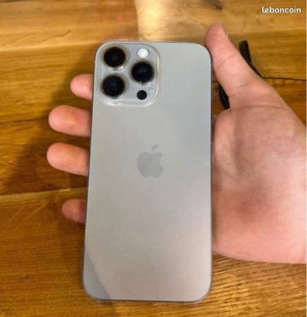 IPhone 16 pro Max couleur titane naturel