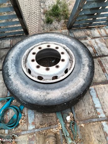 Jante de camion pour pneu 315/80R22.5