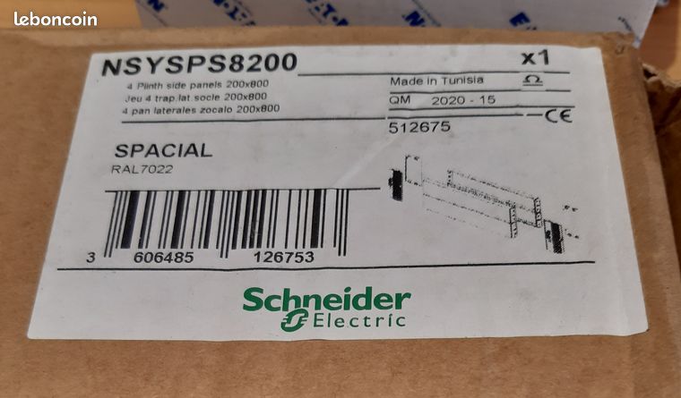 Jeu 4 trap. Lat. Socle Schneider NSYSPS8200