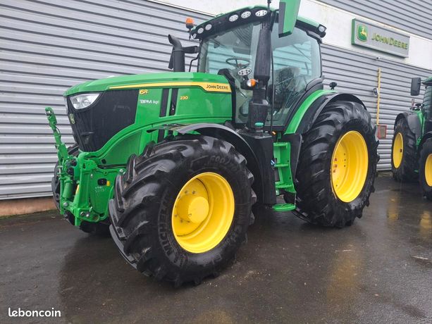 John Deere 6R230