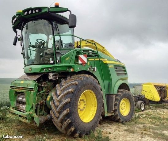 John Deere 8400