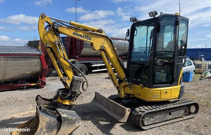 Komatsu PC26MR-3