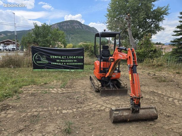 Kubota U17-3 ALPHA de 2018 avec 2041h attache