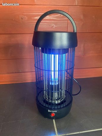 Lampe anti insectes