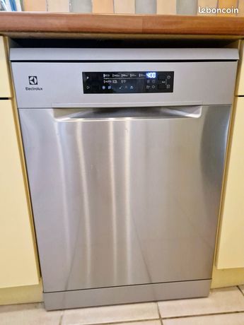 Lave vaisselle 60 cm ELECTROLUX ESM48400SX Satellite Clean