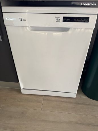 Lave vaisselle Candy CLVS 2D360SW-47