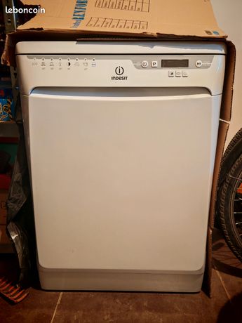 Lave-vaisselle Indesit DFP 58T94 A EU pose libre