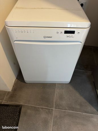 Lave vaisselle indesit