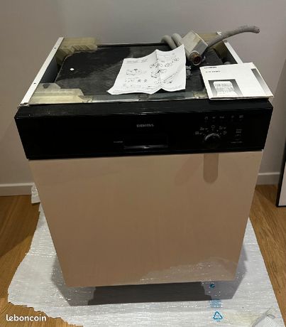 Lave-Vaisselle SIEMENS Encastrable 14 Couverts