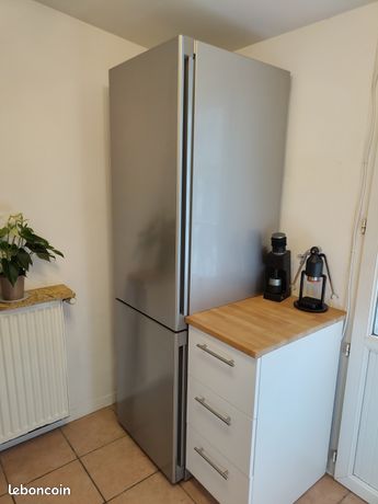 LIEBHERR Combiné Réfrigérateur congélateur – 360L – non encastrable – économe énergie