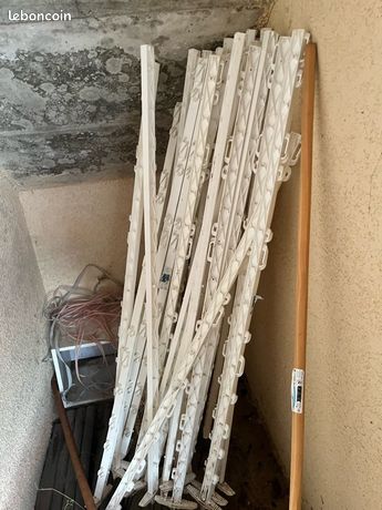 Lot 20 piquets