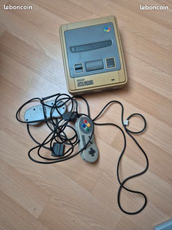Lot consoles HS