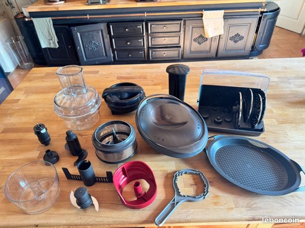 Lot daccessoires Thermomix pour la plupart neufs / jamais utilisés