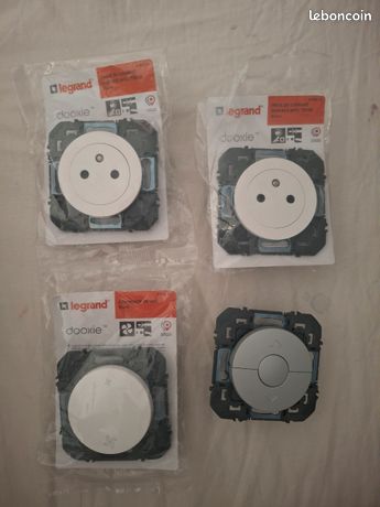 2 prise dooxie plus 1 volet roulant plus commande vmc