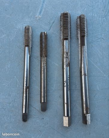 4 tarauds M8 et M10