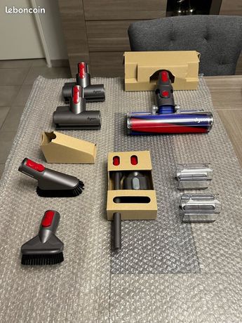 9 accessoires Dyson