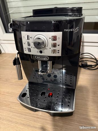 Machine à café Delonghi Magnifica S