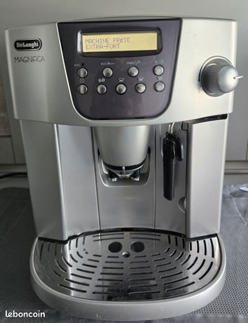Machine à café delonghi