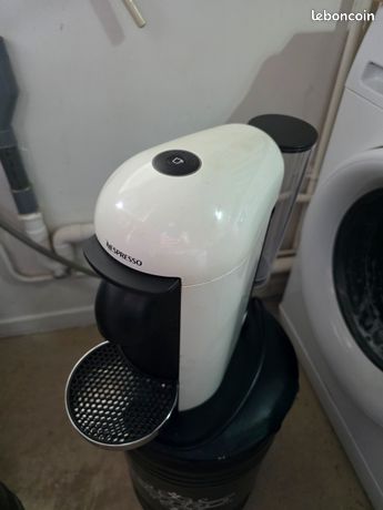 Machine a café Nespresso vertuo
