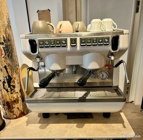 Machine à café pro - 2 groupes