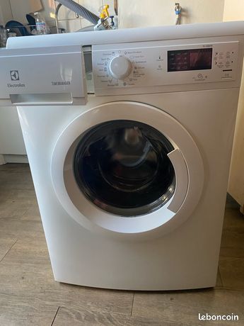 Machine à laver hublot electrolux 7 kg 1600 tours