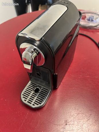 Machine nespresso mestic