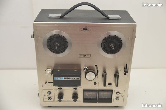 Magnétophone à bande vintage AKAI 1722L