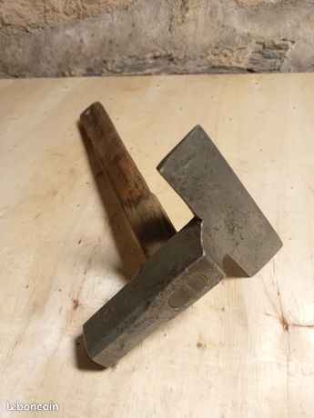Marteau à plaquer ancien