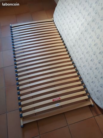 Matelas anti escarre à mémoire de forme et sommier 90 x 190