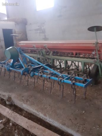 Materiel agricole epandeur khun semoir 4m.avec vibrosemet semavator