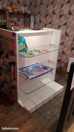 Meuble magasin