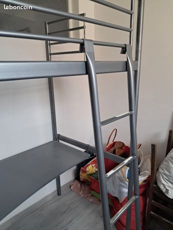 Mezanine bureau