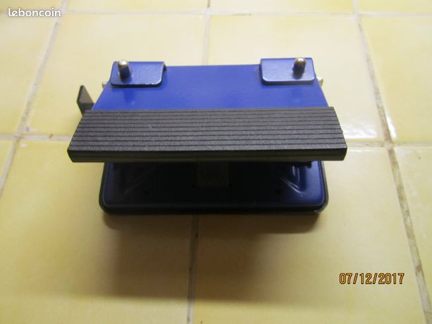 MFPAP perforatrice de bureau 2 trous