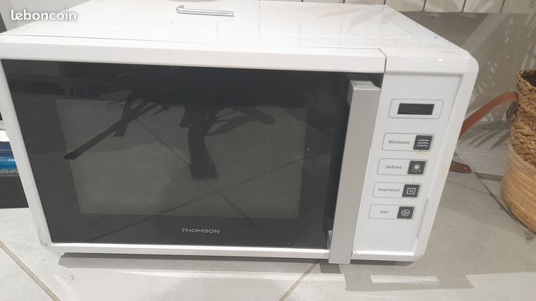 Micro-onde Thompson