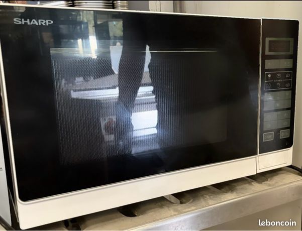 Micro-ondes Sharp