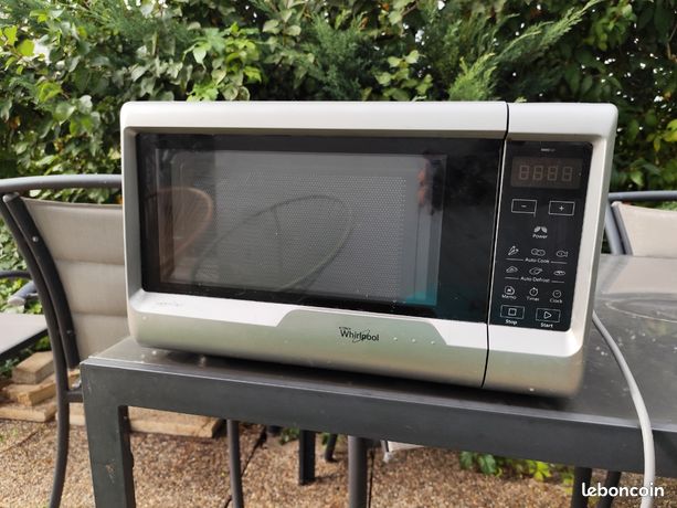 Micro ondes Whirlpool mwd 121 sl