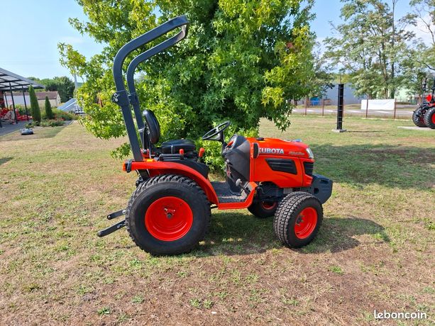 Micro tracteur kubota b 1620 (16cv) occasion roues mixtes nokian TBE dispo