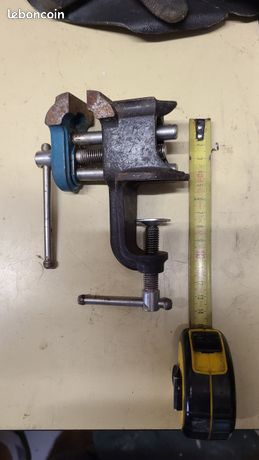 Mini etau metallique