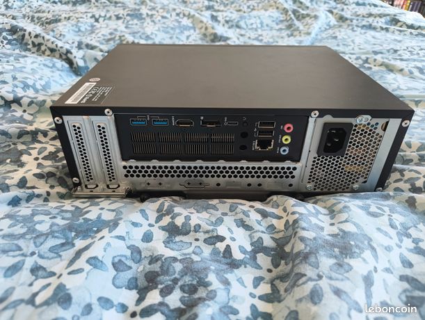 Mini-PC Minisforum 790S7