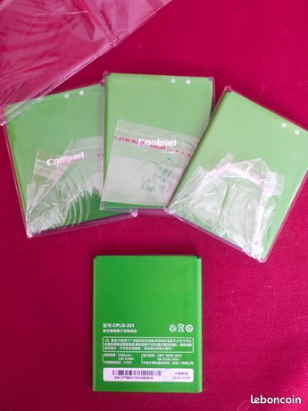 MULTIMEDIA : Lot de 4 Batteries cpld-351 (smartphone...)