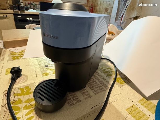 Nespresso DELONGHI Vertuo pop Bleu avec dosettes et distributeur