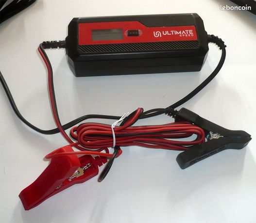 NEUF - Chargeur de Batterie Ultimate Speed 6V + 12V pour Moto Cyclomoteur - Voiture avec programme de diagnostic / 12-120 Ah