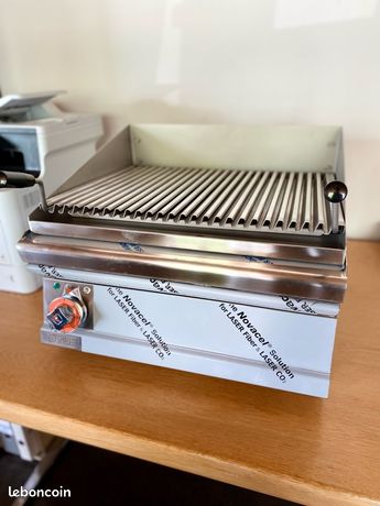 Grill triphase électrique 6.3 kW CWT-66ET LOTUS
