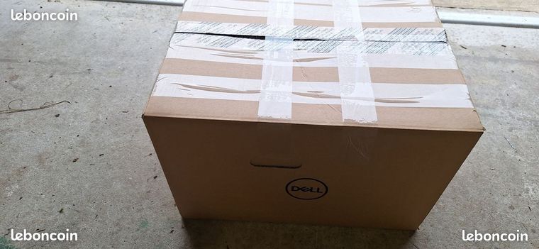Ordinateur Dell Optiplex 5050 (i5-7500, 8GO RAM, SSD 256GO, HDD 500GO) + Clavier/Souris