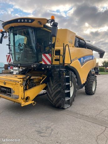 New Holland CR 8.80
