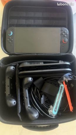 Nintendo switch 2 Neuve avec 4 manettes, boîte transport + garantie