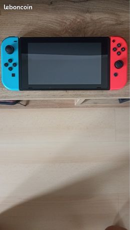Nintendo Switch complète + manette USB + carte SD 64 Go Pack prêt à jouer 🎮