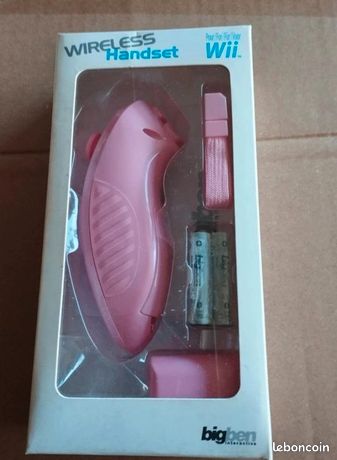 Nunchuk sans fil rose neuf Nintendo wii